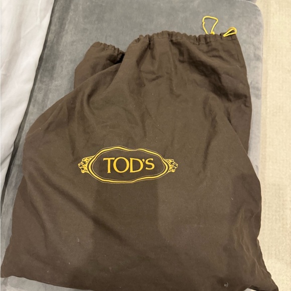 Tod’s Pashmy Diaper Bag- Black - Picture 2 of 16